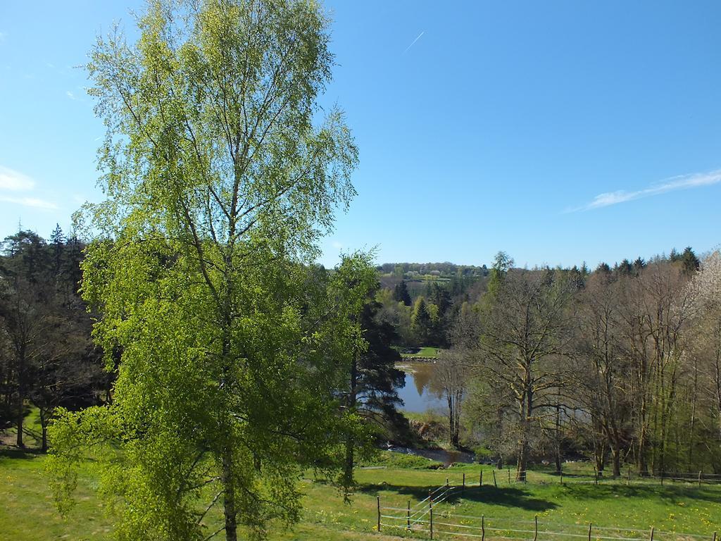 Les Grillons Du Morvan Montsauche-les-Settons Room photo