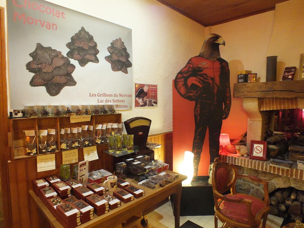 Les Grillons Du Morvan Montsauche-les-Settons Exterior photo